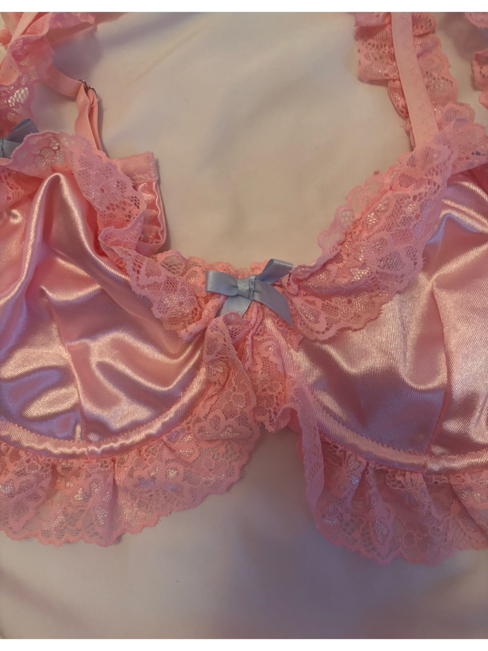 NWOT Pink Satin Lace Underwire Push Up Bra With Matching Thong Set - Picture 12 of 13